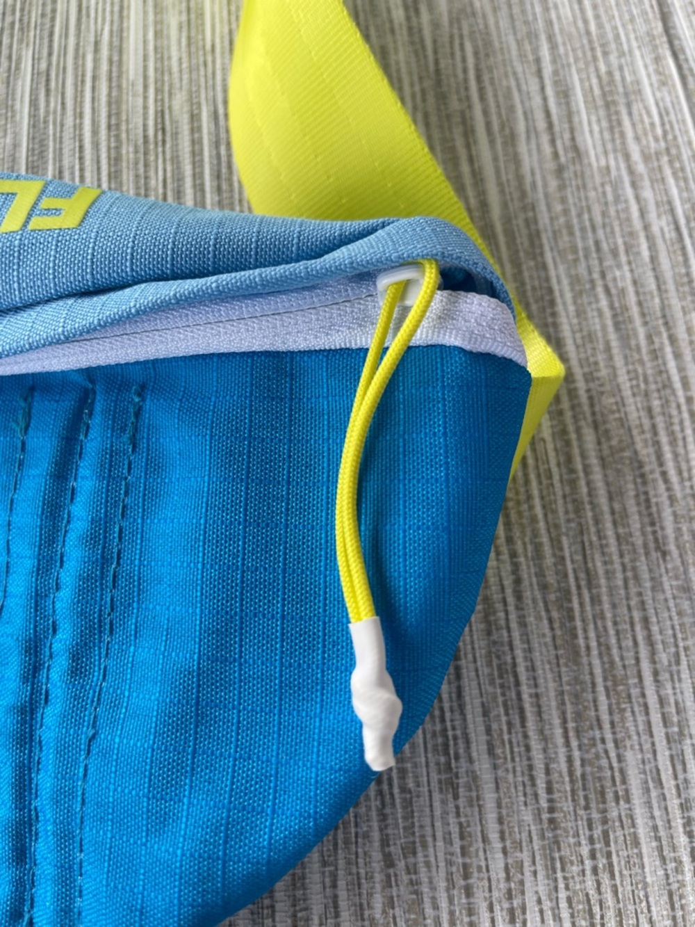 Hoka Adjustable Belt Fly Human Fly Running Waist Pack in Blue and Neon Yellow - Picture 5 of 15